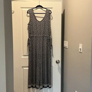 Max Studio Black & White Printed Sleeveless Jumpsuit